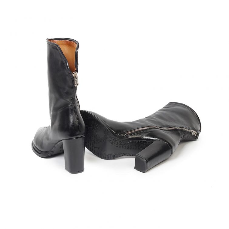 STIVALETTI LAINE A.S.98 in Pelle dal Fascino Rock e Femminile