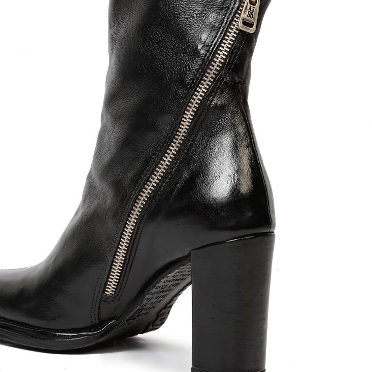 STIVALETTI LAINE A.S.98 in Pelle dal Fascino Rock e Femminile
