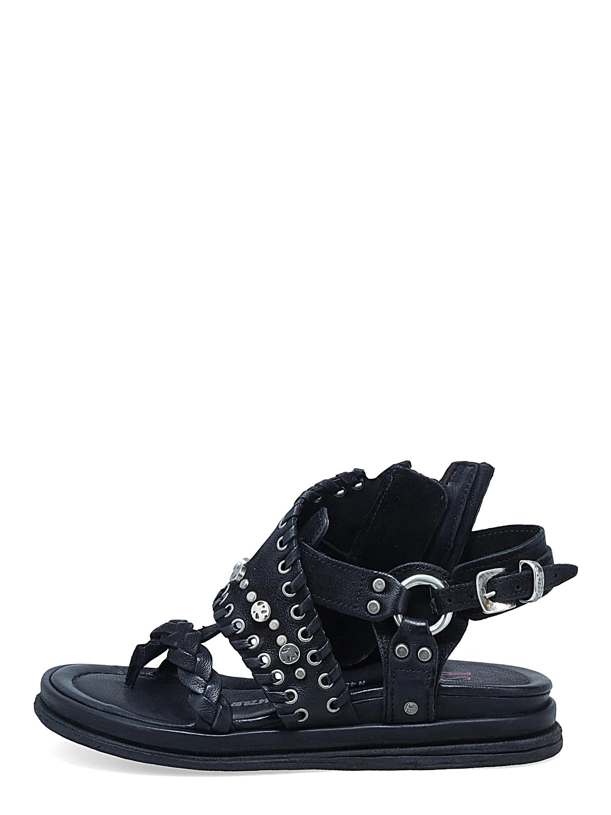 Sandali Slaine A.S.98 in pelle nera con borchie e fasce intrecciate, design artigianale italiano stile rock estivo